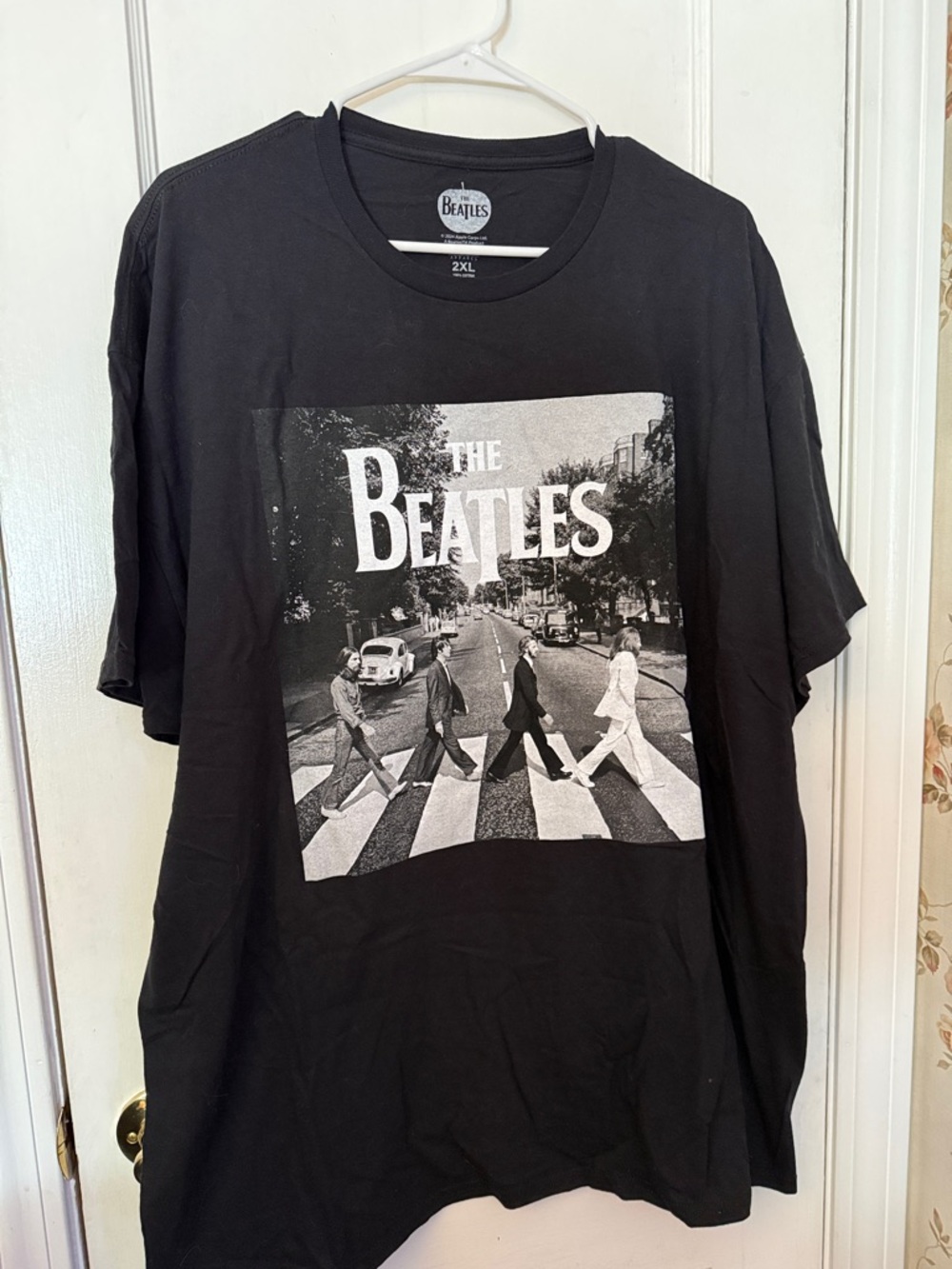🎶 The Beatles Black and White Abbey Road Graphic Tee Sz 2XL